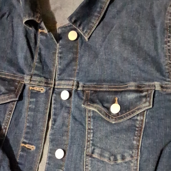 Women's Blue Denim Jacket - Picture 3 of 7